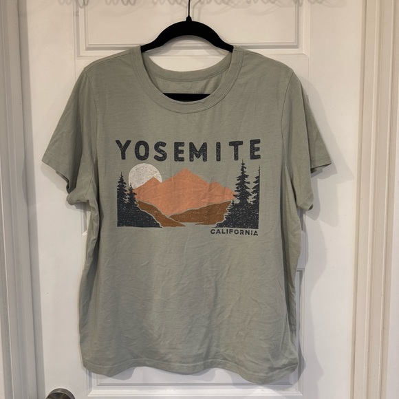 Yosemite Graphic T-Shirt - Picture 1 of 3